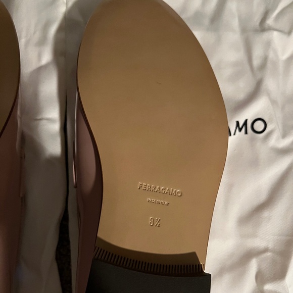 Ferragamo pink gancini loafers - Picture 6 of 13